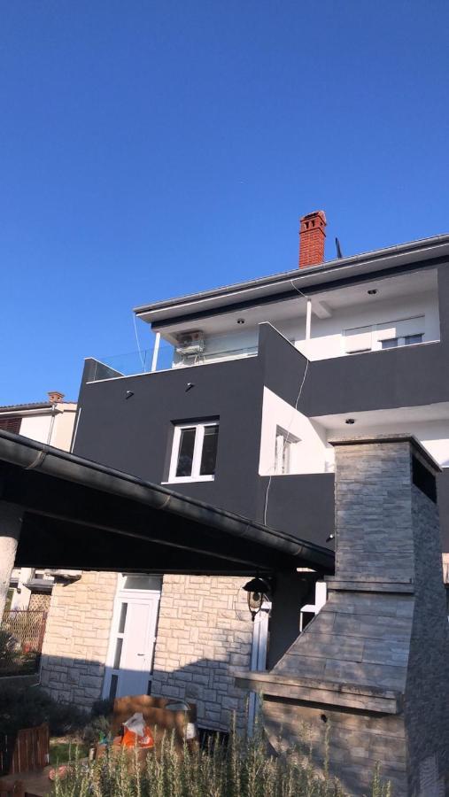 Apartment Deni Pula Exterior foto