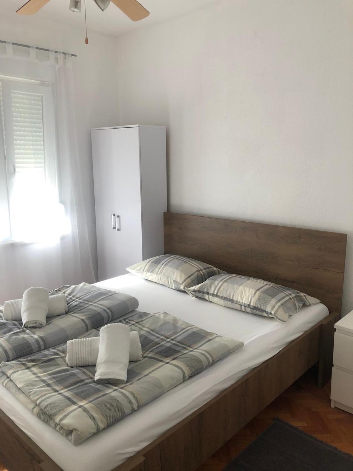 Apartment Deni Pula Habitación foto